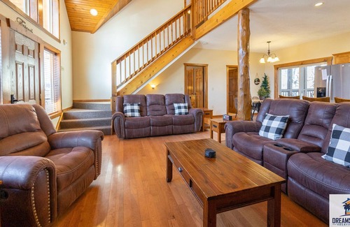 Indian Point Condo | Forest Heights Lodge