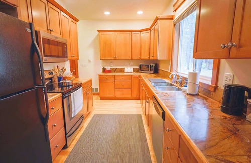 Winthrop Cabin | Forest Meadow Cabin S