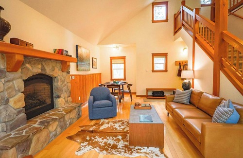 Winthrop Cabin | Forest Meadow Cabin S