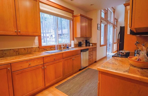 Winthrop Cabin | Forest Meadow Cabin S