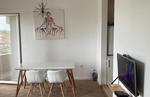 Leon Apartment | Forest View