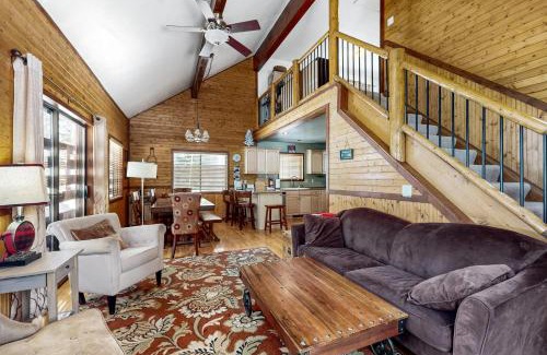 Serene Lakes House | Forest View