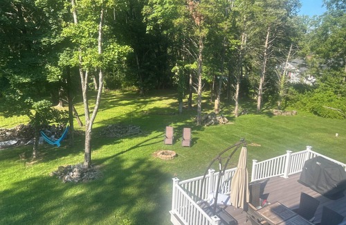 Belle Mead House | Forest Wonderland Sanctuary-Private, Gourmet Kitchen, Fire-pit and Jacuzzi tub