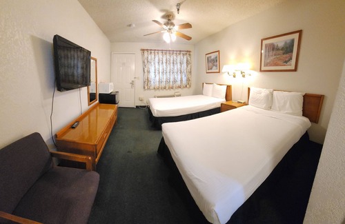 Fresno Hotel | Formosa Inn