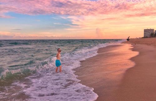 Croissant Park House | Fort Lauderdale Retreat Near Beach & Airport