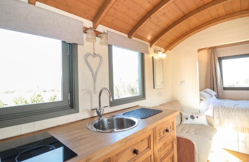 Chard House | Forton House Shepherds Hut 3