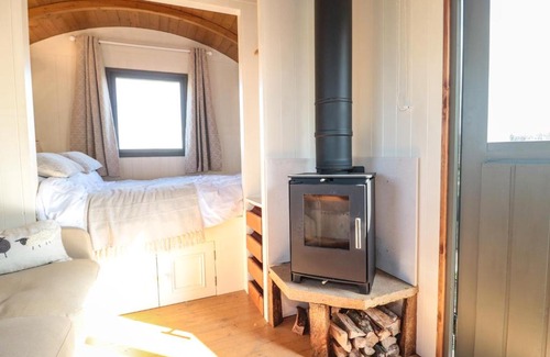 Chard House | Forton House Shepherds Hut 3