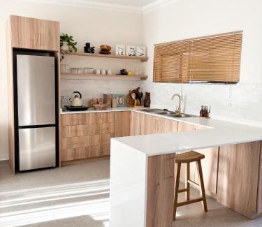 Middelburg Apartment | Fountain on the Fairway