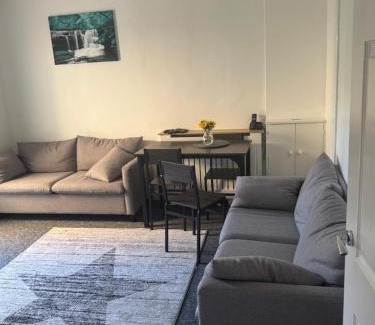 Enfield Lock Apartment | Four Bed Garden Luxe Enfield