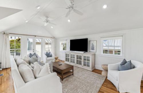 Seaside House | Four by the Shore