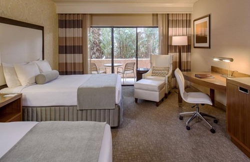 Downtown Resort | Four Great Family Units, Pool and Parking