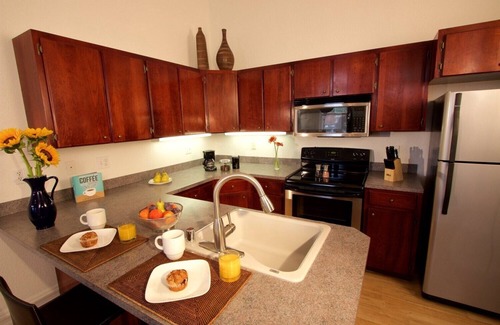 Walla Walla Apartment | Four — King Bed, Historic Downtown Apartment in Nicely Appointed Building on Main Street