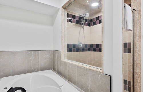 Collingwood House | Four Peaks