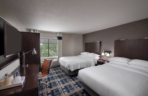 Huntersville Hotel | Four Points by Sheraton Charlotte - Lake Norman