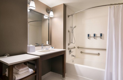 Mesa Hotel | Four Points By Sheraton At Phoenix Mesa Gateway Airport