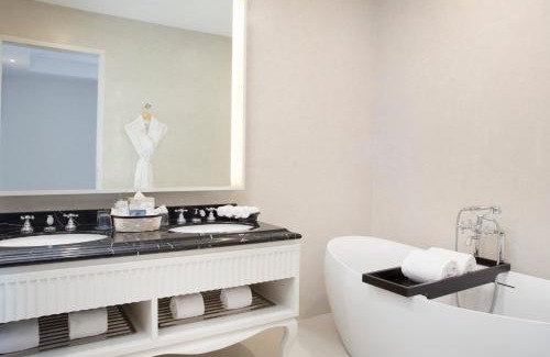 Bandung Hotel | Four Points by Sheraton Bandung