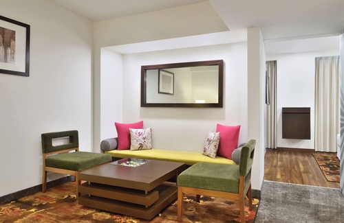 Tonk Road Hotel | Four Points by Sheraton Jaipur, City Square
