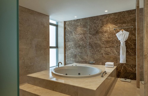Dubai Production City Hotel | Four Points by Sheraton Production City, Dubai