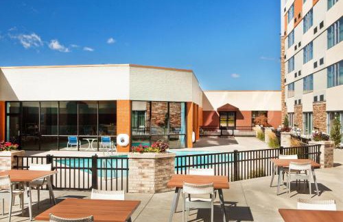 Saginaw Hotel | Four Points By Sheraton - Saginaw