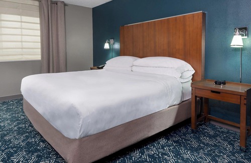 Belle Mina Hotel | Four Points Huntsville Airport