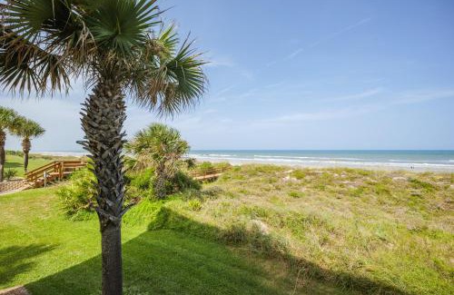 Crescent Beach Apartment | Four Winds I-9T