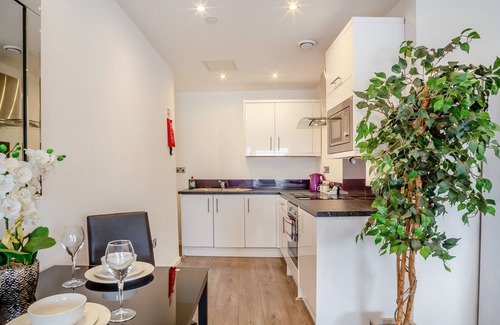 Barbican Apartment | Fox House, Studio Apartments