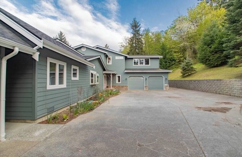 Fox Island House | Fox Island Waterfront Home w/Dock