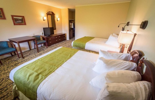 North Conway Hotel | Fox Ridge Resort