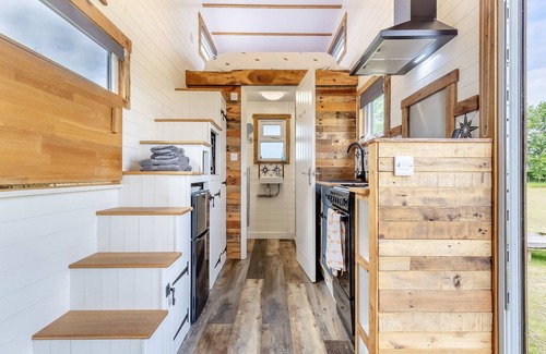 Foxley Cottage | Fox Tiny House- UK47395