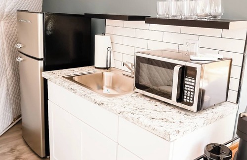 Eureka Springs Apartment | Fox Wood Dome w/Indoor Jacuzzi & Mountain Views