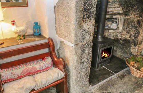 Upton Cross Cottage | FOXGLOVES, family friendly, character holiday cottage in Upton Cross