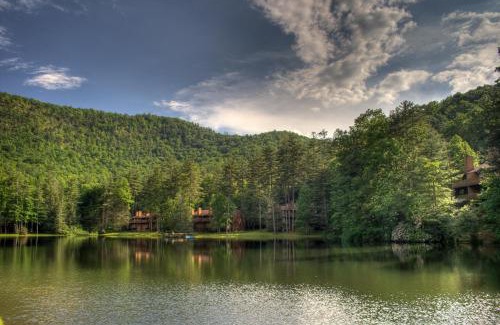 Sapphire Resort | Foxhunt at Sapphire Valley
