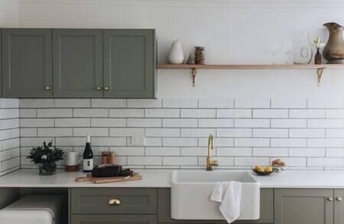 Primrose Valley Apartment | Foxlow Station Luxury Quarters - Historic Farmstay