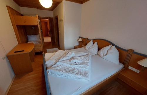 Taxenbach Hotel | Frühstückspension zur Post
