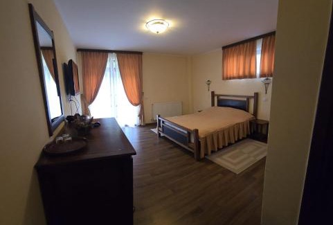 Lepsa Cabin | Frații Iosif & Damian