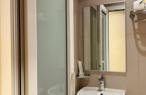 Queenstown Hotel | Fragrance Hotel - Ocean View