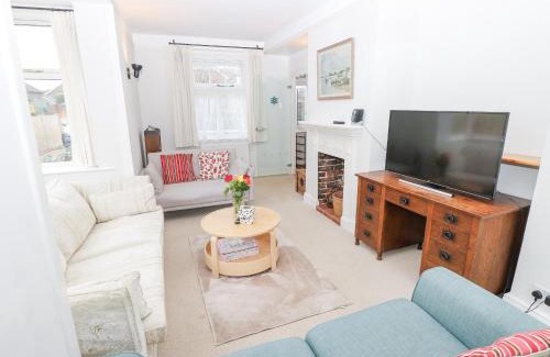 Hayling Island House | Framingham