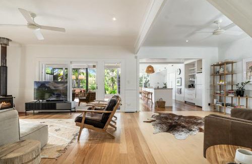 Byron Bay House | Frangipani Cottage - Winter Escape Deal - Free Nights on Us!