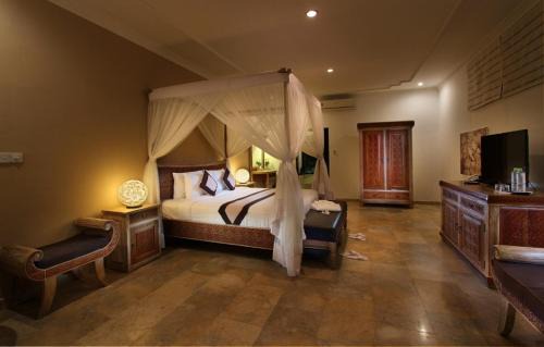 Mambal Villa | Frangipani Villas