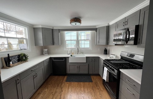 Frankfort Cottage | Frankfort Beach House — Located Just Steps From Downtown Frankfort!