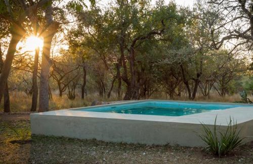 Thorny Bush Game Reserve Cabin | Franks Bush Camp