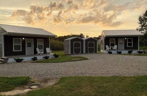 Carbon Hill House | Fred - Cozy tiny home 7 miles from Ohio University