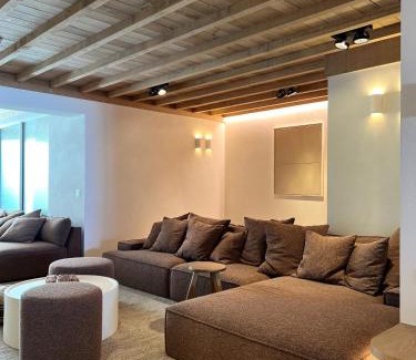 Heist Apartment | FREDERIK Knokke-Heist op de zeedijk met strandcabine - VOSPROPERTIES