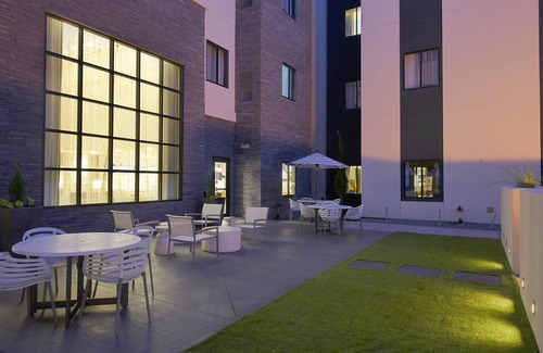 Little Rock Medical District Condo | Free Breakfast. Gym. Business Center. Near Medical Center.
