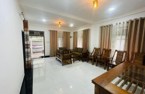 Kathaluwa Villa | Free Palace