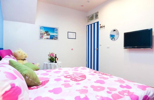 Wujie Bed & Breakfast | Free World B&B