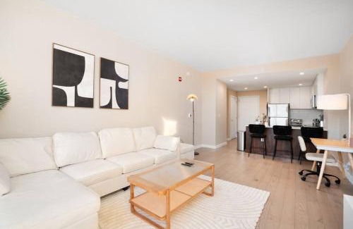 Hoboken Apartment | Freedom Tower View -Amenity Packed -minutes to NYC