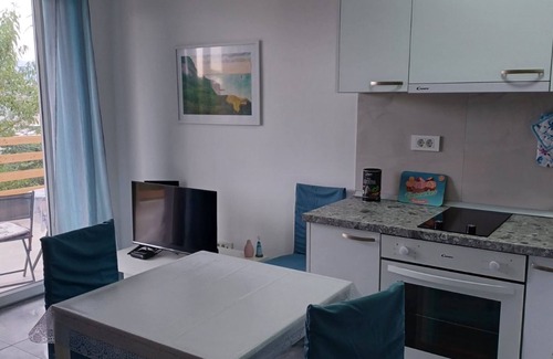 Lumbarda Apartment | Freeme Apartment