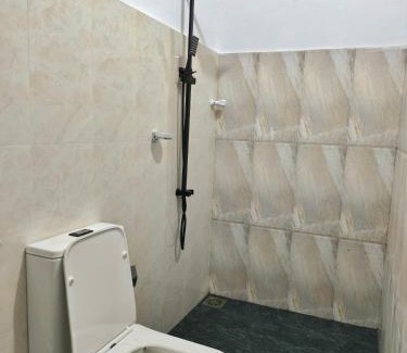 Uppuveli House | French Garden Regish Guest House