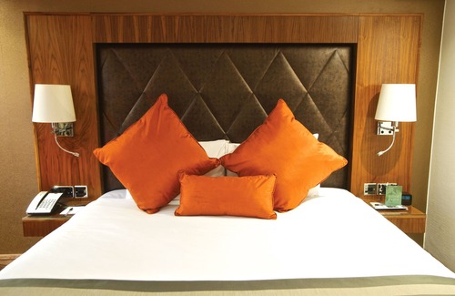 Churt Hotel | Frensham Pond Country House Hotel & Spa